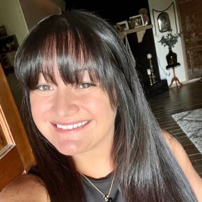 forgotpotatoes's profile picture. Here for the mainstream media propaganda. Airline Employee. Dog Mom. According to FLOTUS I am some kind of breakfast taco 🇲🇽