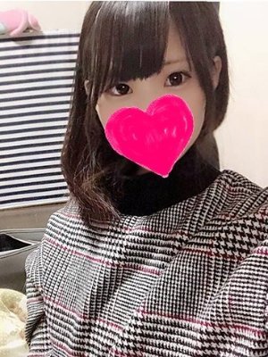 基本的ににゃんことバナナが好き♡うらあか(*'ω'*)性格はS系です。