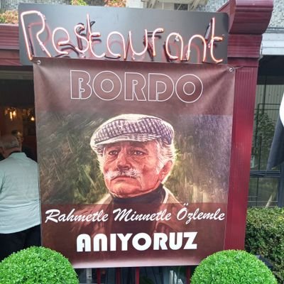 BORDO Eski Dostlar Restaurant'ı 
Vişnezade Mahallesi, BORDO 