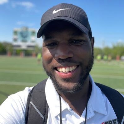 Follower of Christ | 📝 High school football reporter for @prepredzonesc (South Carolina) | Email: bstockdalewrites@gmail.com