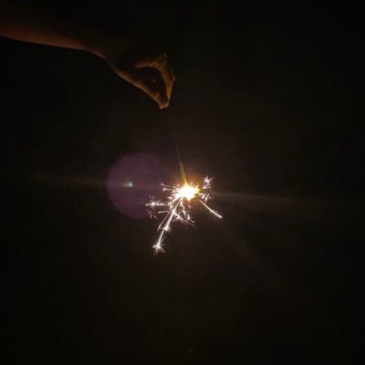 LQeI0FuVikymVHk's profile picture. 