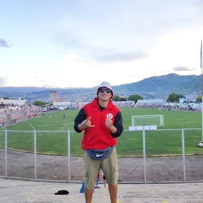 Luizwalker9's profile picture. Comunicador Audiovisual/ Hincha del Club Universitario de Deportes/ Músico en @adictoscrema9 /Padre de dos PitBull´s 🐶/Me gusta cocinar.