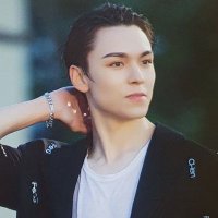 Sorrel (@sorrelsvt) 's Twitter Profile