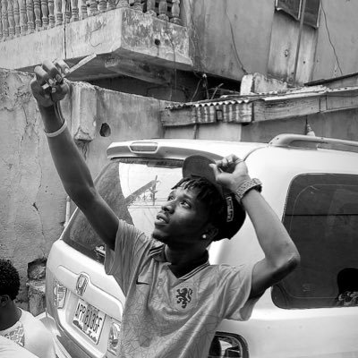 JamiuOlasunka11's profile picture. Am a professional hairstylist 💇‍♀️Scotia hair surgeons#Barcelona Fc for life🤍.Dm For any kind of hair installation…..Home Services Can Slide In💈⭐️🙏