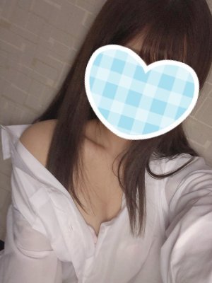 22才の女子大生。エロネタ多め♡セフレ募集⇒