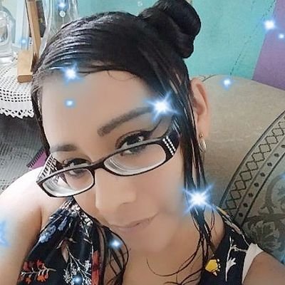 arianaVlz21's profile picture. 