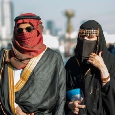 حلمي وإن طال الزمان سأناله  م دام لي فوق السماء معين