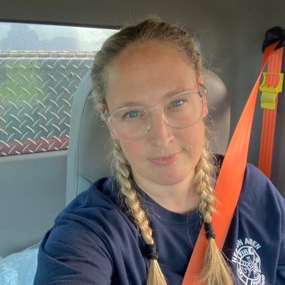 FF/Paramedic. Critical care paramedic. Passionate about EMS. Autodidact. Runner. Sometimes funny. Liberal. ✌🏻