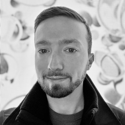ON HIATUS • Music & more via Linktree ⬇️ • Visit https://t.co/K5WnU7IBN8 • Runs @ShakeWellRecs • @RecordingAcad member • Writes for @DJLifeMag (fka @DJTimesMag)