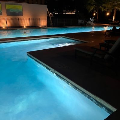 poursip's profile picture. 