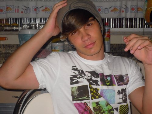 Fã Clube Oficial dedicado ao lindo e perfeito André Luiz @dehalcantaraa,s2 i love you