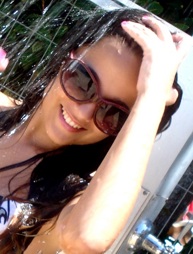DESCOBRE ! MSN: bibiprates@hotmail.com
 ORKUT: http://t.co/oUGX5xatbz