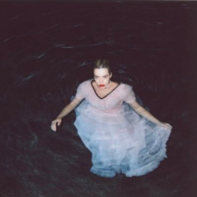 ali_in_chainss's profile picture. LA based model, dm for shoots and inquiry’s 🖤