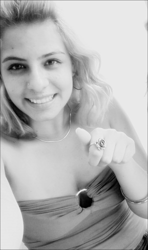   ;#,,FÉ EM DEUS $* '
       ,,Não sô dooona doo muundoo,, mais sô filha do DONO,,  ;$*   (♫)