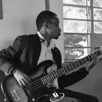 God above all• Accountant• Bassist🎸 • Proud Kenyan 🇰🇪•  @manutd and @ASRomaSwahili fan•
Football fan•