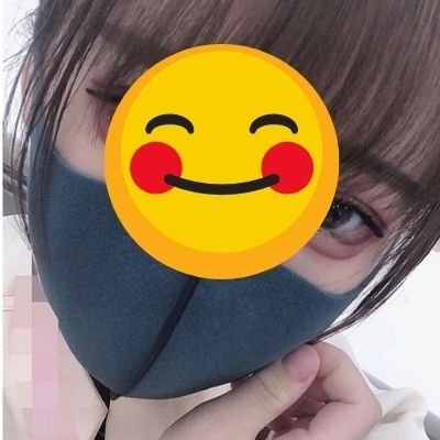 23歳 Eカップ 裏垢 ✨普段は真面目な女子大生装ってます✨ 綺麗で大きいの見るとずっと舐めちゃう(//∇//) 痛いのや怖いのはイヤだけど色んな経験してみたい♡ 気持ちよくなりたくて裏垢始めたのでよろしくです♡フォローしてくれた人優先してDM返します♡ せふ募集
