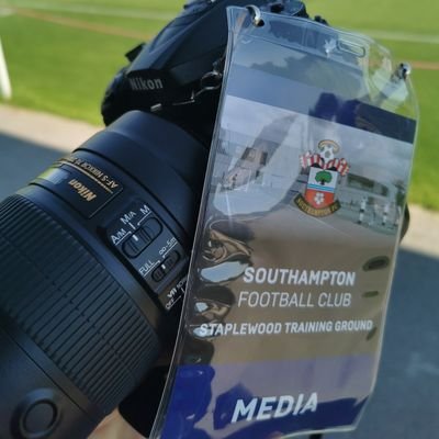 Photographer based in the New Forest, official club photographer for Southampton FC, Lashings World XI. Specialising in Events, Sports and Business