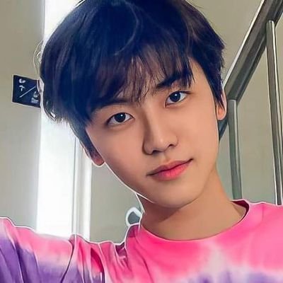 _duhh🙄
🤍EXO-OT9|| 💚NCT-OT23 || 💗SM-STAN || 💙MULTI
BSES STUDENT🌱