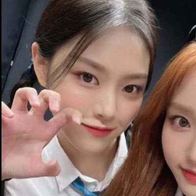 kim hyunjin’s real wife and gf