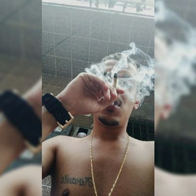 Sempre fui sonhador, é isso que me mantém vivo ✌

cpx da maré 🇩🇪