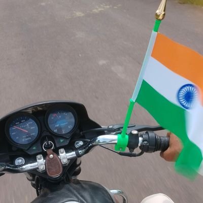 K_meena28's profile picture. 