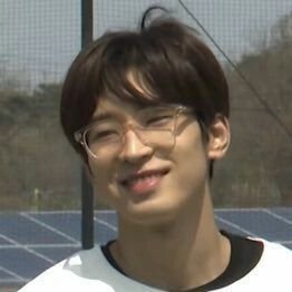 diamondflowrs's profile picture. #SEVENTEEN : no need to rush, you're doing fine.
just stay as you are. 💎