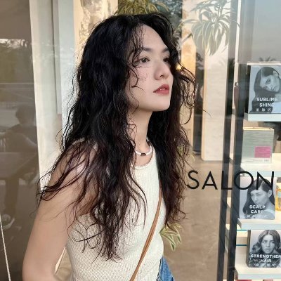 I'm an ordinary girl, I'm from Hong Kong, doing clothing business in Paris. Love investing in crypto and sharing info! Thank you for your attention. #NFT #BTC