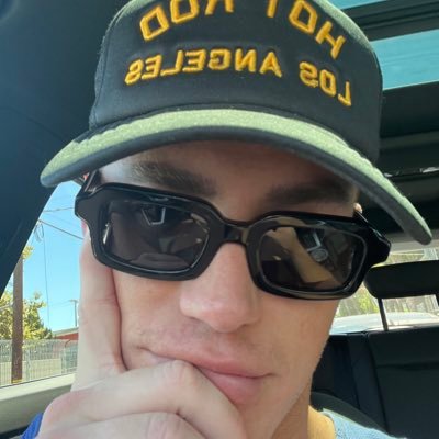 joshsmccrum's profile picture. 