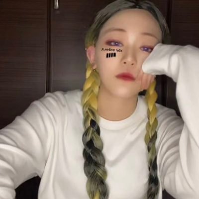 ⚖️🦂/🪶🍁推しです。 やてぃぐれありの限界オタクです。/あり と双子(姉)💜/20↑/夢❤︎/🔰レイヤーです/推しとTikTokコラボライブしたいのでよければTikTokフォローお願いします🥺/【ファンマ】🥀🍼