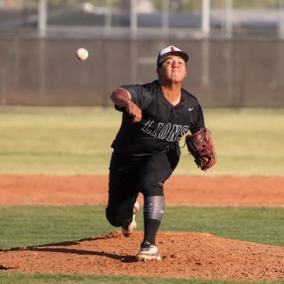 5’11/ 215 / RHP / Glendale Com. college ⚾️