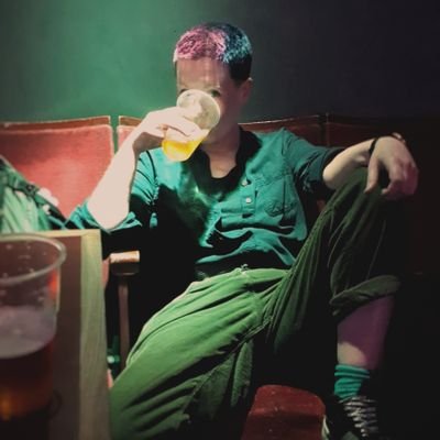 fatscragspizza's profile picture. don't be a dick 
#savethefuture
she/they