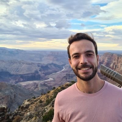 DeLosLlanos's profile picture. Back up!