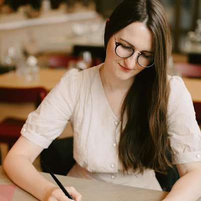 linguist & language scientist🤓 | researching bilingual children & community interpreting🗣| PhD candidate at Jagiellonian University👩🏻🎓 #languagebrokering