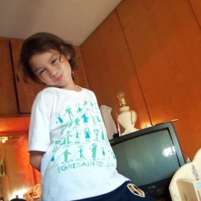 el que me rompe las bolas le pego un tiro