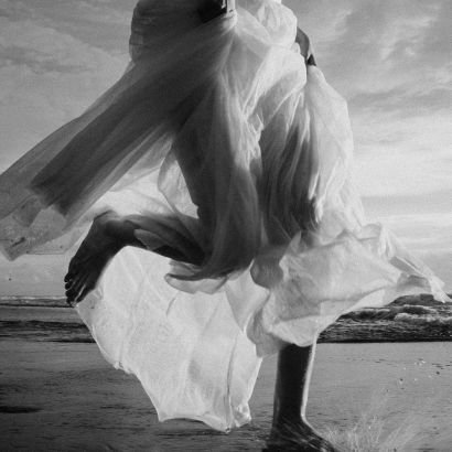 y_o_u_r_love's profile picture. 