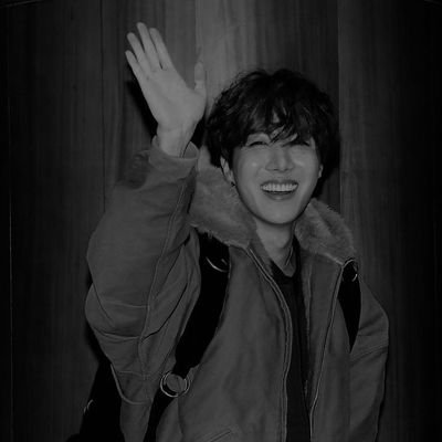 RUNBTS486335753's profile picture. 𝙔𝙤𝙪 𝙒𝙞𝙡𝙡 𝙣𝙚𝙫𝙚𝙧 𝙬𝙖𝙡𝙠 𝙖𝙡𝙤𝙣𝙚✨