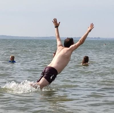 DMussett's profile picture. Englishman in Kilkenny. Eater of (fewer) cheeses, wannabe Man From Del Monte. Dad bod & jokes/Joke of a dad bod.