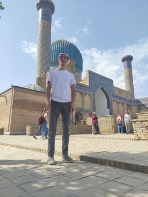 Fayzull14581971's profile picture. Student