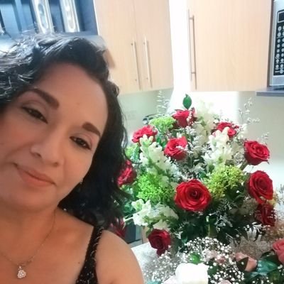 LeMlts's profile picture. Más que una vida perfecta, desea una vida feliz 💞💖