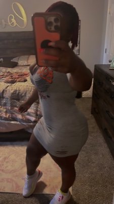 MissShordyThick's profile picture. New account 🤍🥰 bi. Married & having the time of my life. -overthinker
