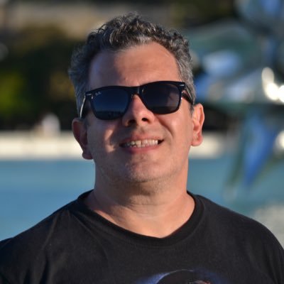 Pai do Calvin, Designer, CDO na Agência Plugue e Descomplicador de Web Design