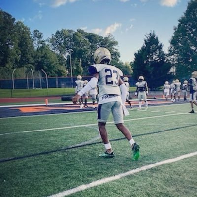 jareq_johnson's profile picture. Co 26|𝟻’10|𝙳𝙱|𝟹.𝟽|𝟷𝟺𝟻