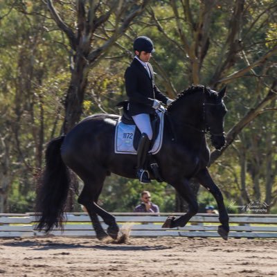 Experimental Physicist #animallover and a Dressage rider #idonteatanimals . Technical Manager, School of Physics, UNSW Sydney, Views are my own.