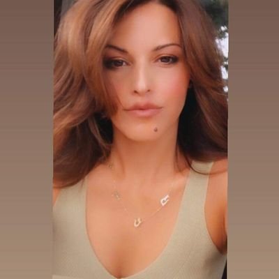 للتواصل معي واتساب من هنا https://t.co/pAnqg119H0
تابعنى وسأرد المتابعة ❤️❤️