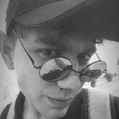 XmhmtAlii's profile picture. vadedilen ömrü odasında harcıyor'