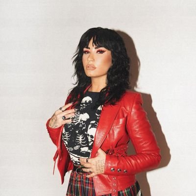 DEMI LOVATO || THE DRIVER ERA || MILEY CYRUS || WALLOWS
