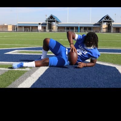 C/o 23 Connally high school #3 Rb 181 lbs ✝️ 5’8 humble 40 4.6☯️D1 dreams number (254) 981-8962 https://t.co/CaS4JI7zW9 daeveionsayleso06@gmail.com