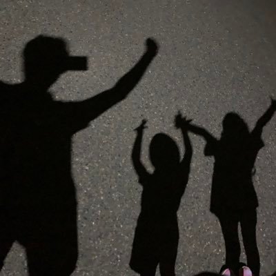 3人目にして初の育休！仕事は教員。子どもは7歳、5歳、1歳(R4.8.4誕生)。約3ヶ月間、記録 の意味も込めてアップしてきました！育休終わっちゃいましたが、今後もちょこちょこやっていこうと思います(^^)ネイティブが使う子育ての英語表現知りたい。特に誰にも伝えず開設したので、立ち寄った人から見てもらえたら嬉しいです！