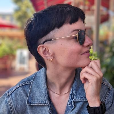 _thisisell's profile picture. queerdo 🌈
they/them