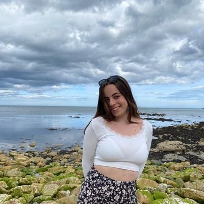 attire🌙
Nosaltres no tenim por, nosaltres som🏳️🌈
(she, her)